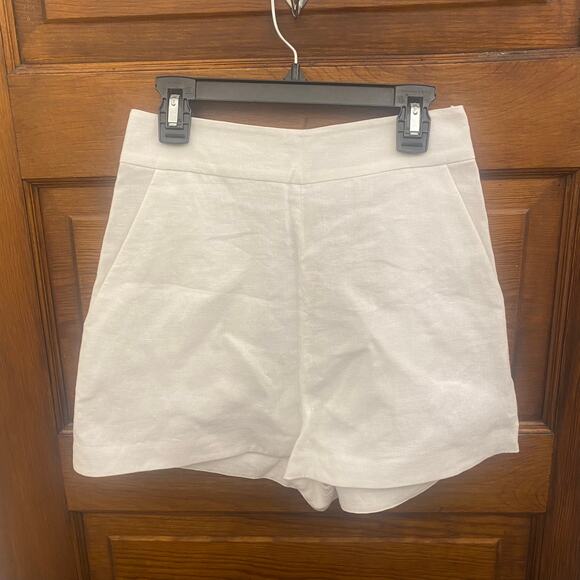 Three Graces Women's Linen Shorts White size 6 UMA European Linen White $377 NWT - Picture 1 of 14